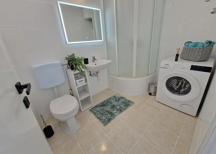 Luminous Apartment *